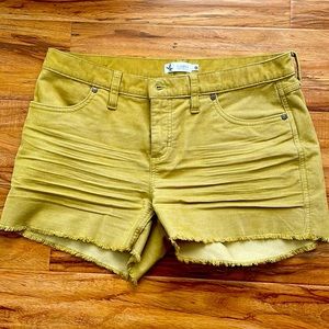 Carve Designs Oahu 4” Short